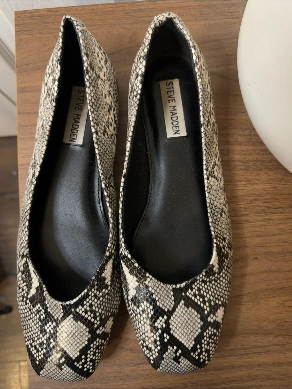 Steve Madden Snakeskin Square Toe Ballet Flats Size 8.5 Y2K